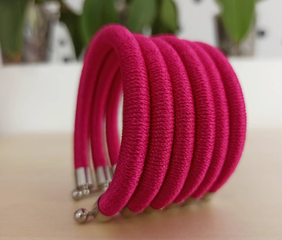 QUIRINA vegan silk handmade cuff Red