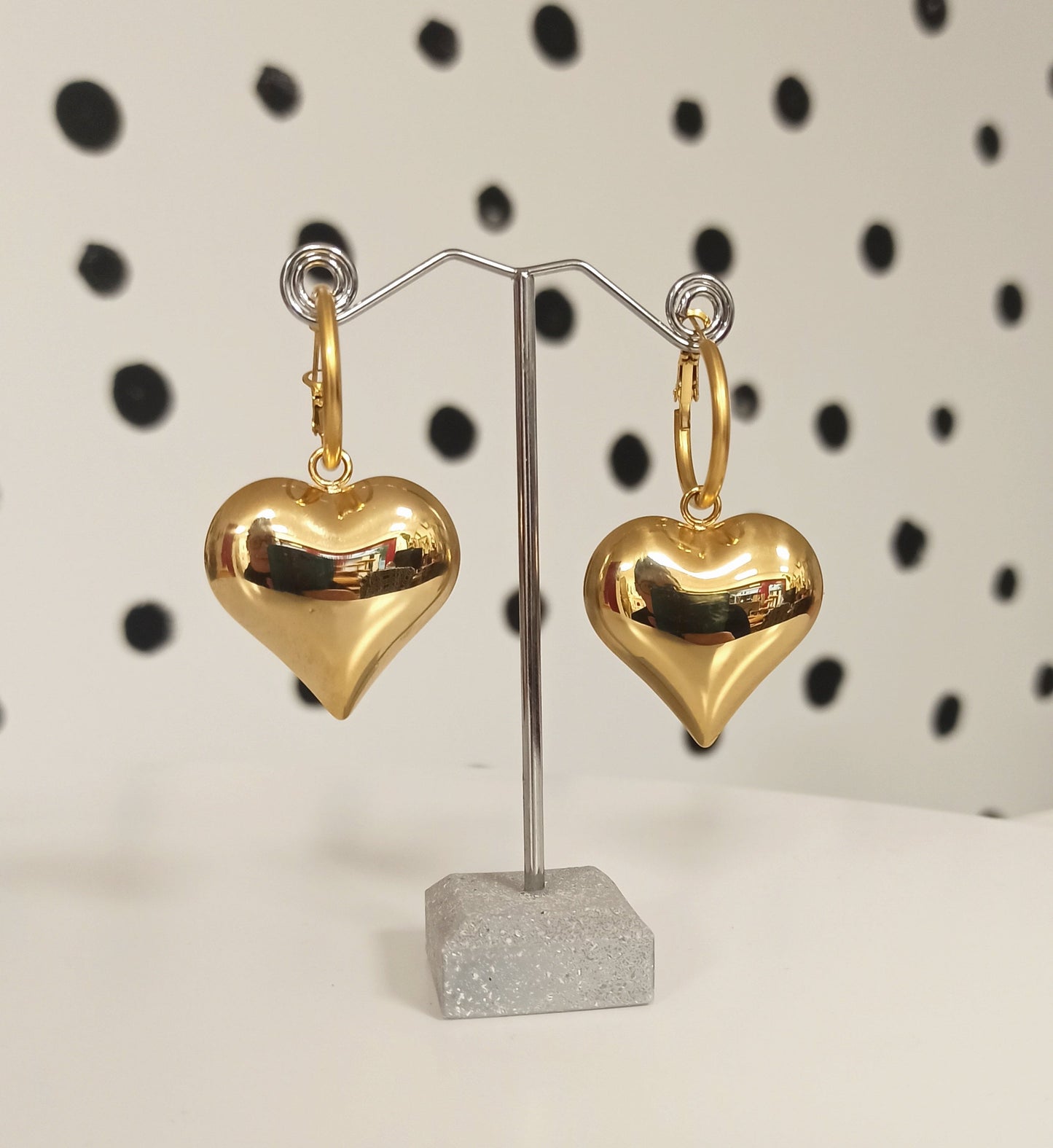 HEARTS Chunky hearts, bold hoop earrings