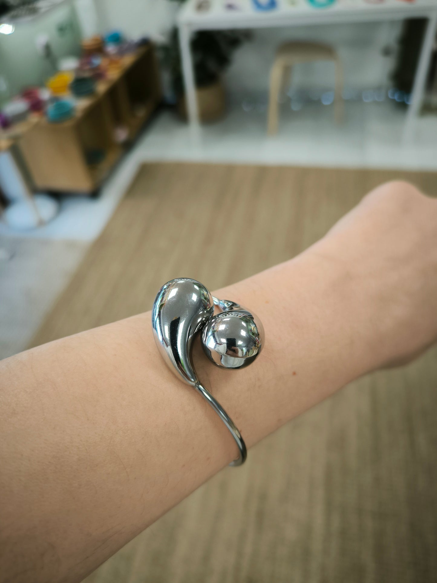 HUG Stainless steel bracelet