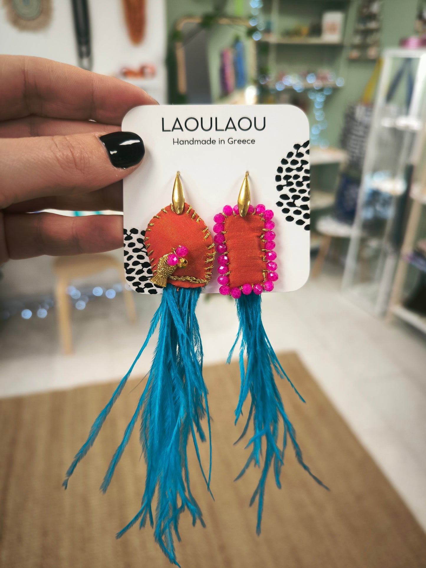 KEEPSAKE Long ethnic earrings