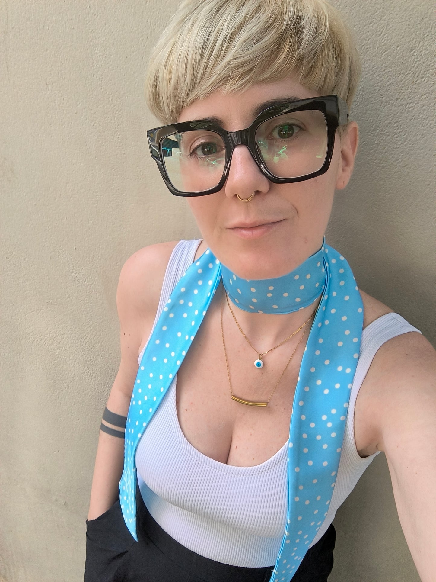 DOTS Light blue neck scarf