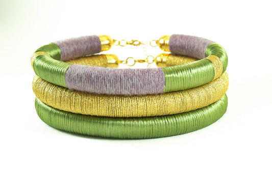 Adroa set of stacked chokers