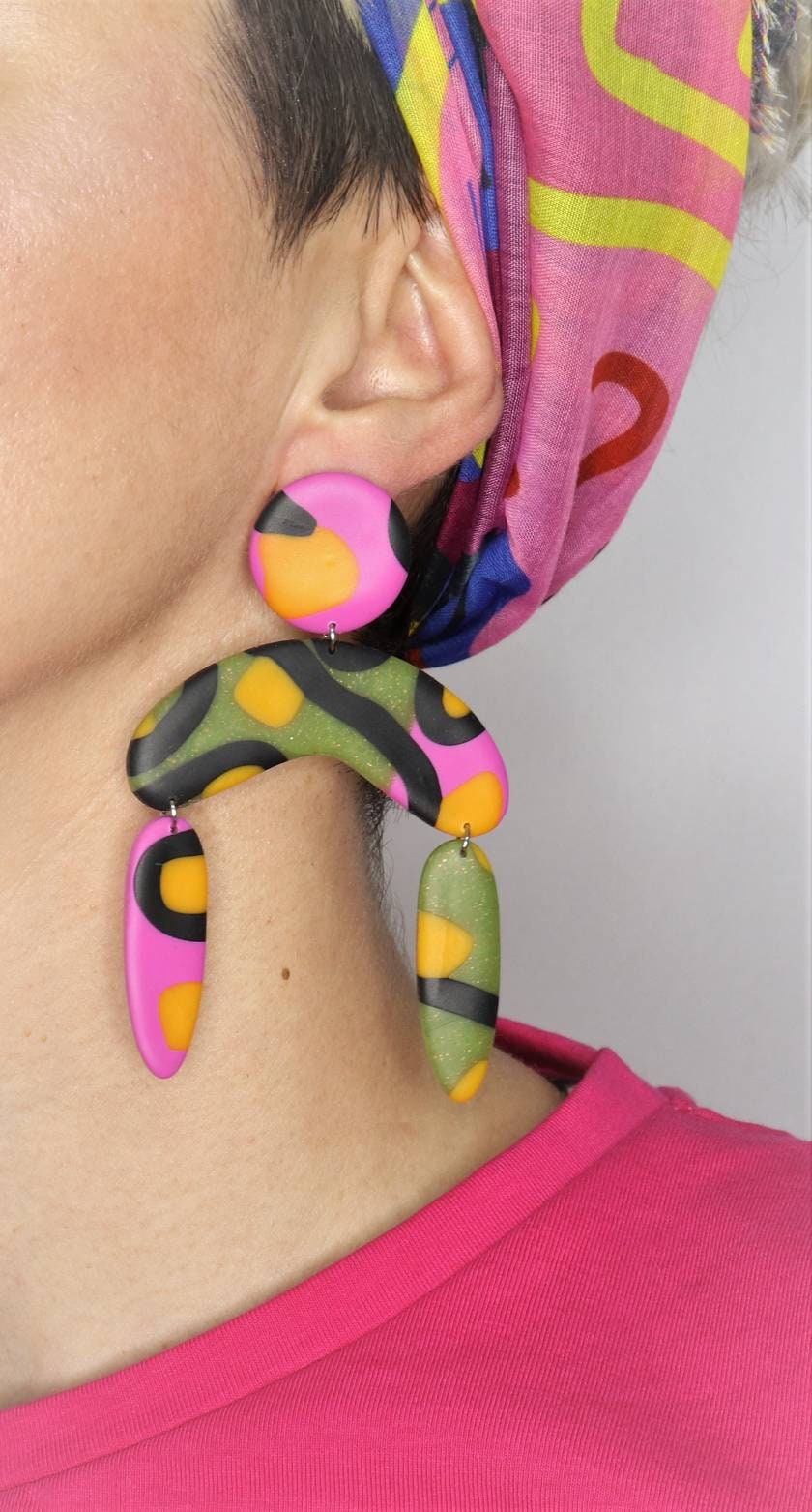 CAILLEACH Organic shape earrings